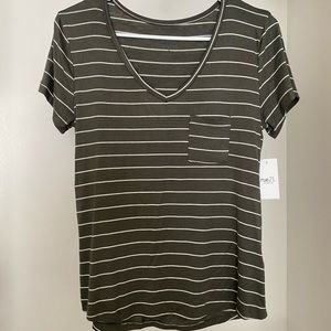 Rue 21 t-shirt